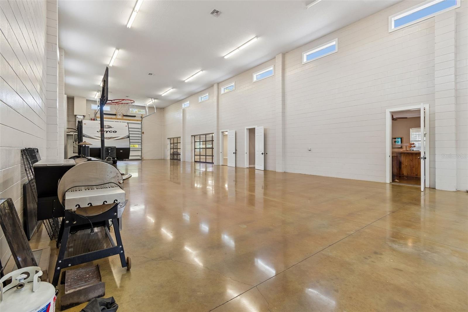 Image 74 of 95 For 32641 Blueberry Hill Way