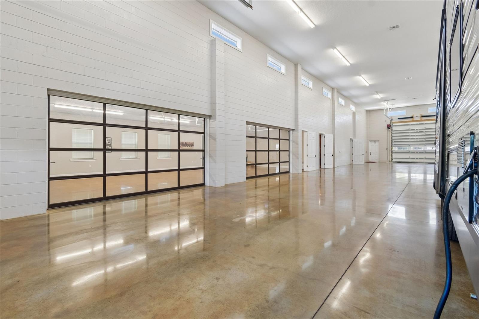 Image 77 of 95 For 32641 Blueberry Hill Way