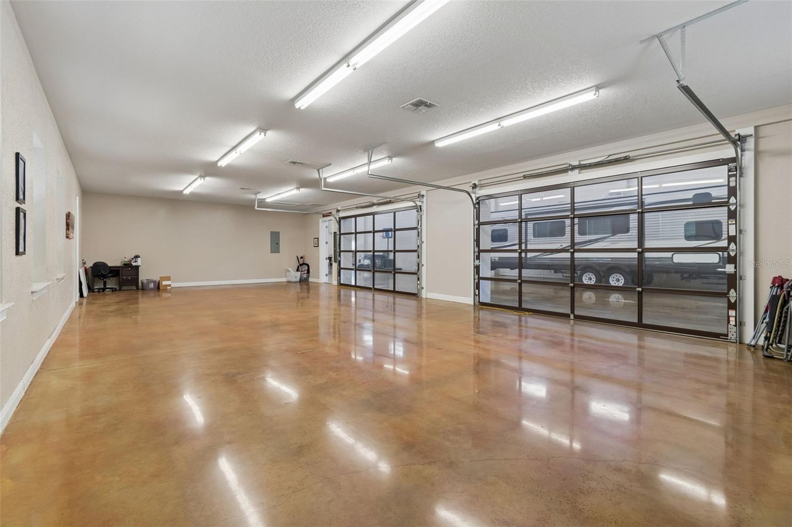 Image 79 of 95 For 32641 Blueberry Hill Way