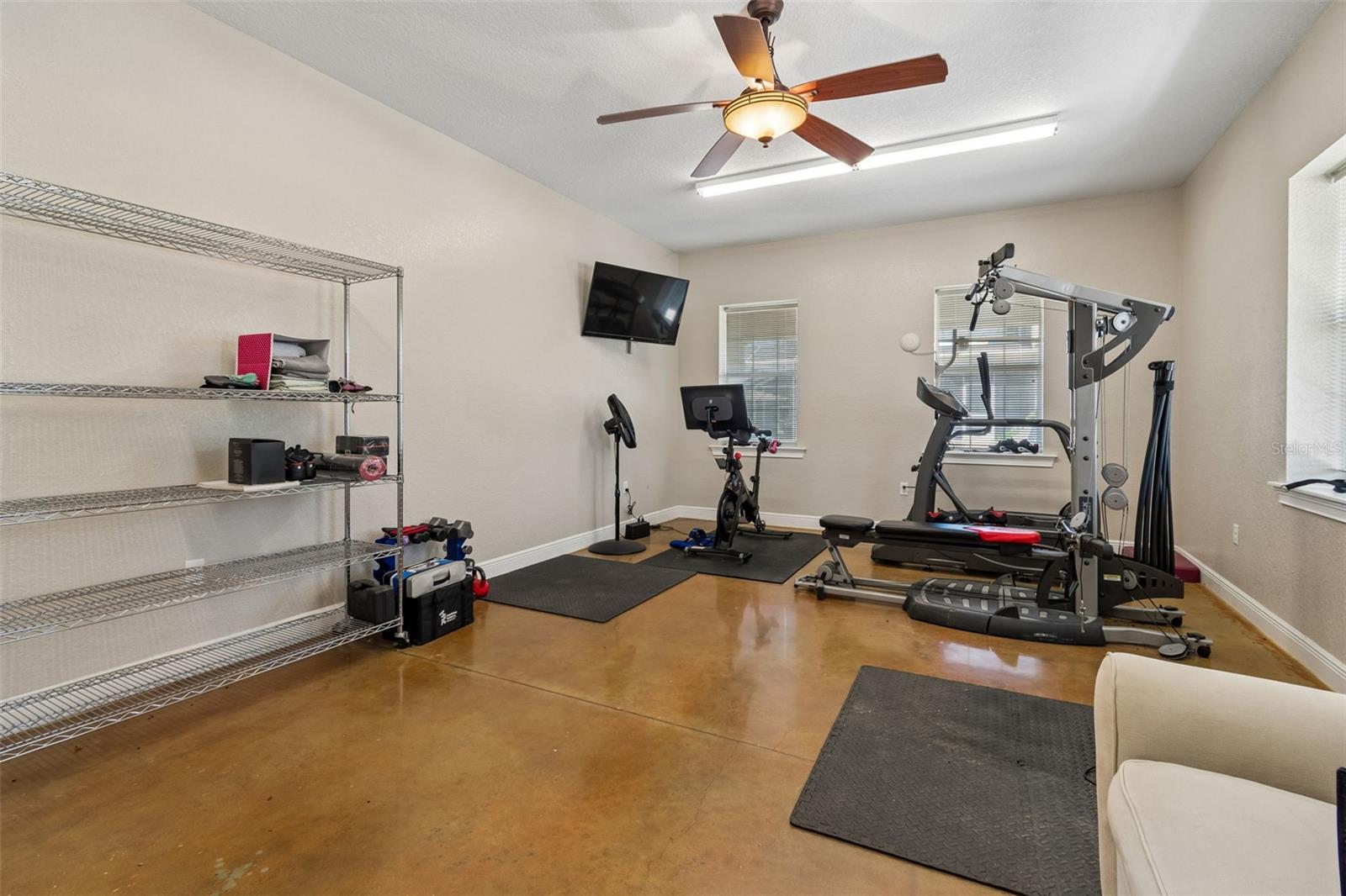 Image 86 of 95 For 32641 Blueberry Hill Way