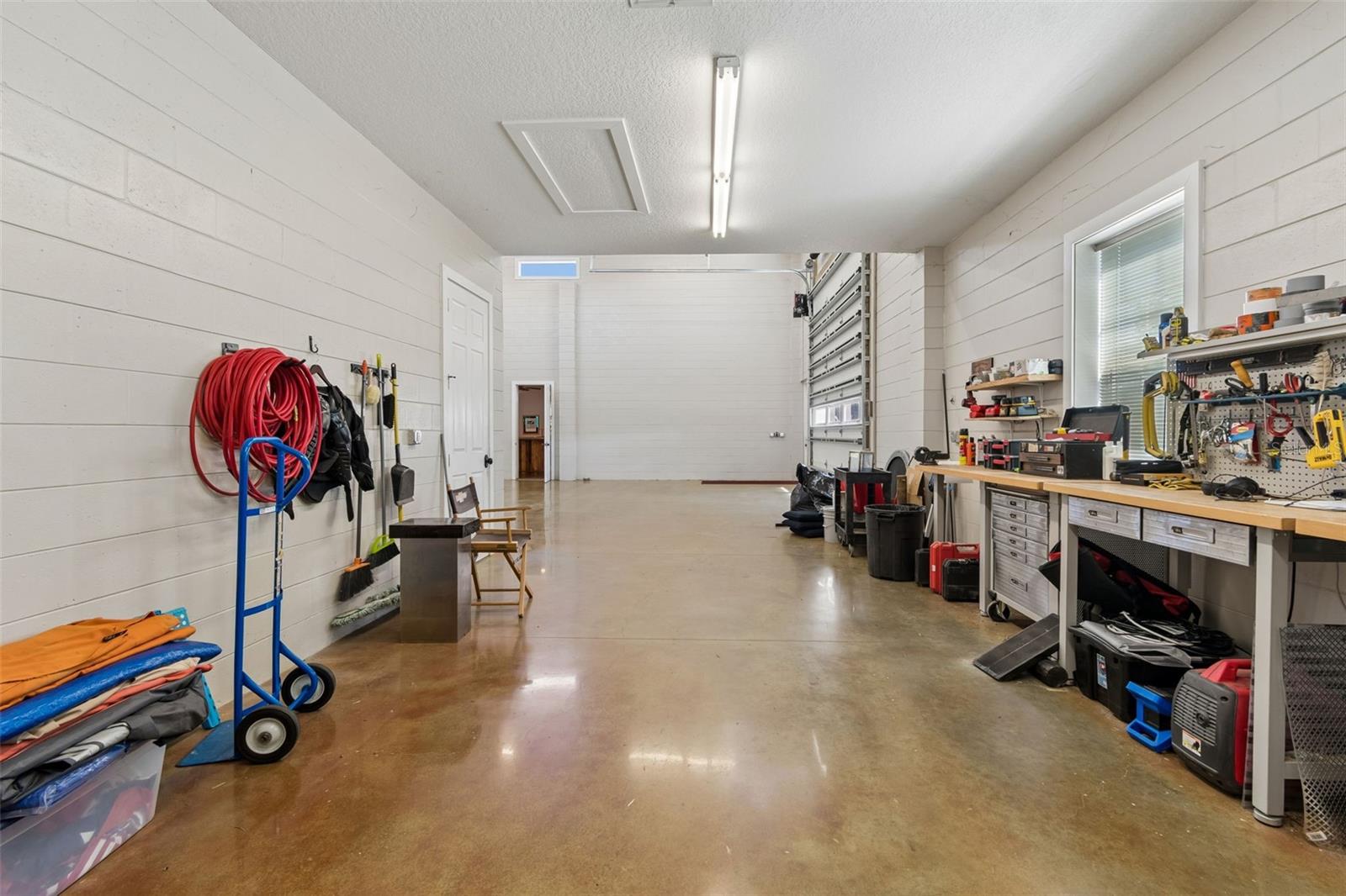 Image 87 of 95 For 32641 Blueberry Hill Way