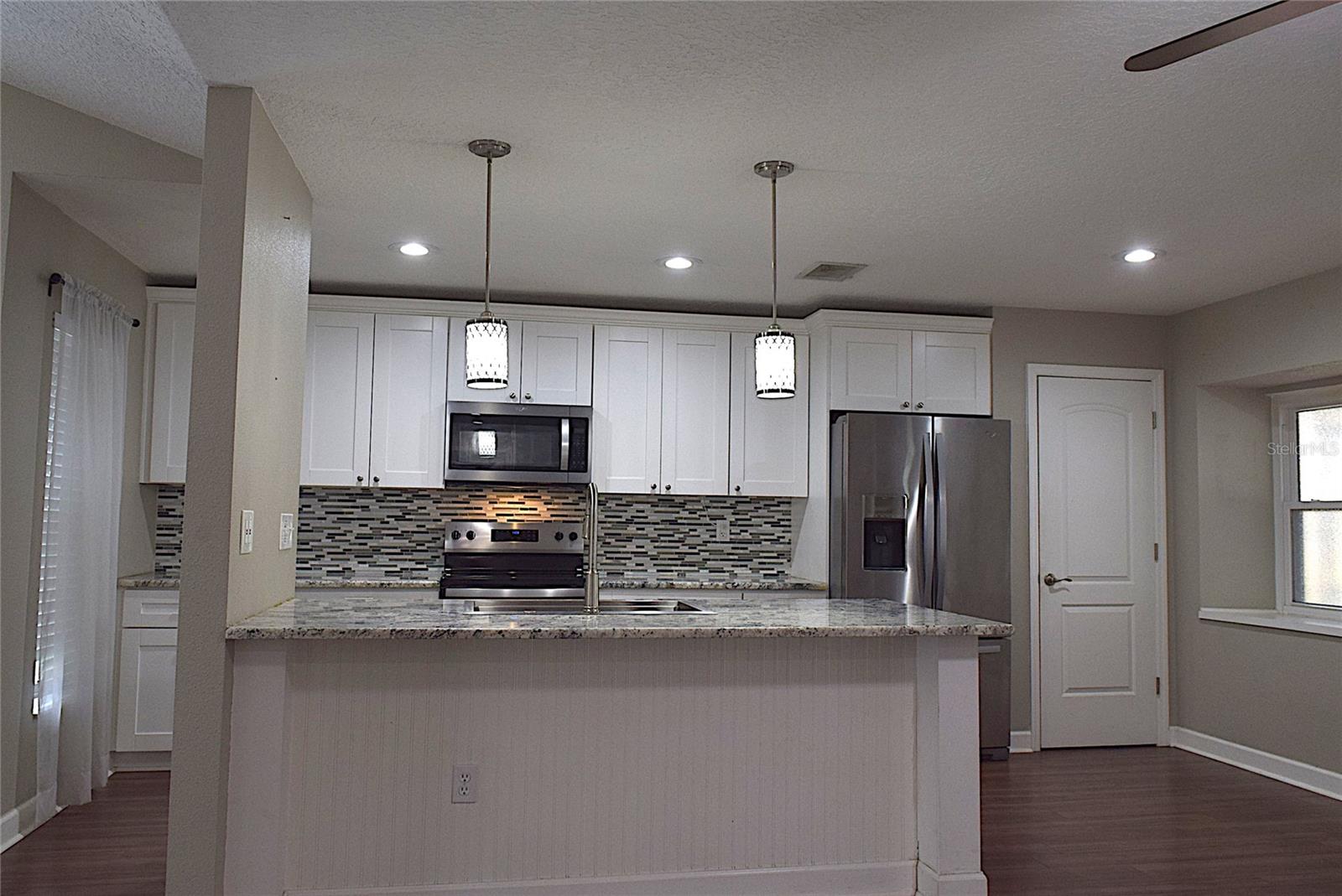 Image 10 of 45 For 2009 Branch Tree Lane