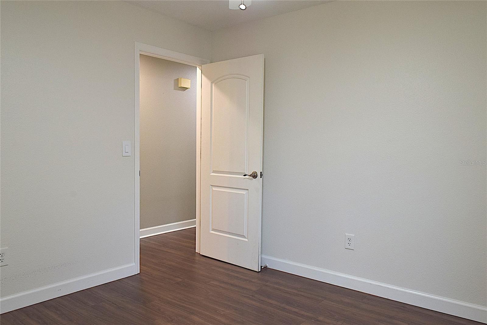 Image 32 of 45 For 2009 Branch Tree Lane