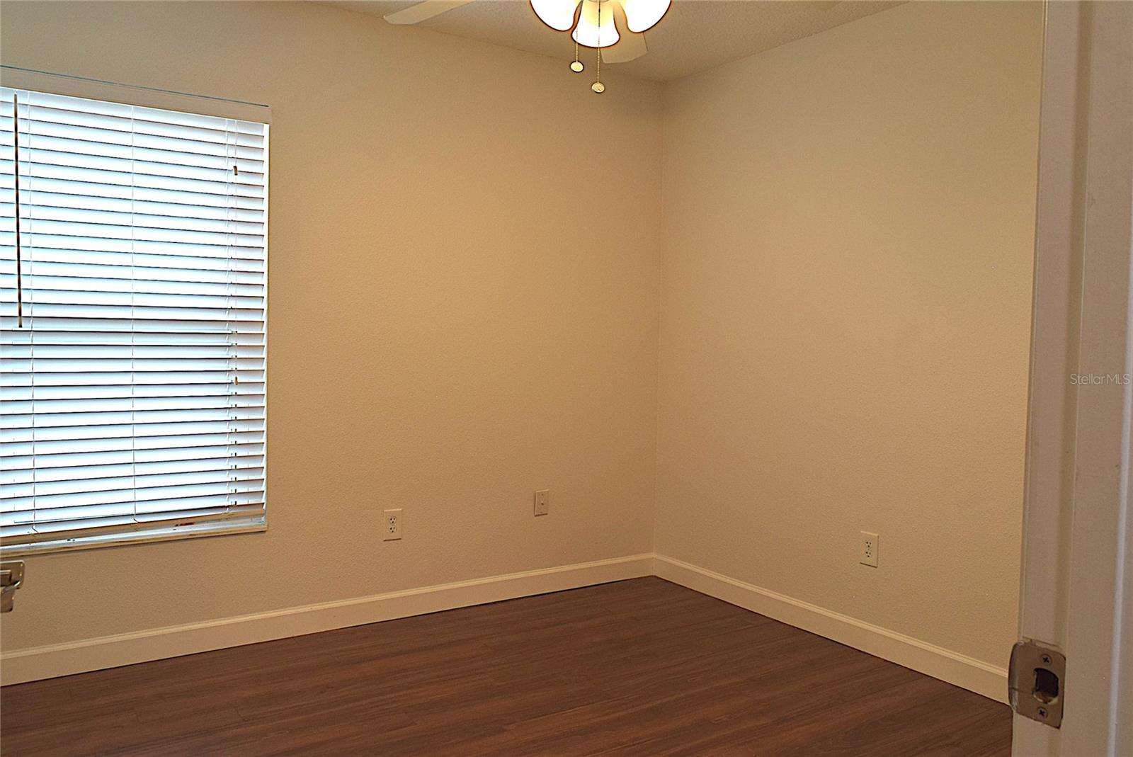 Image 37 of 45 For 2009 Branch Tree Lane