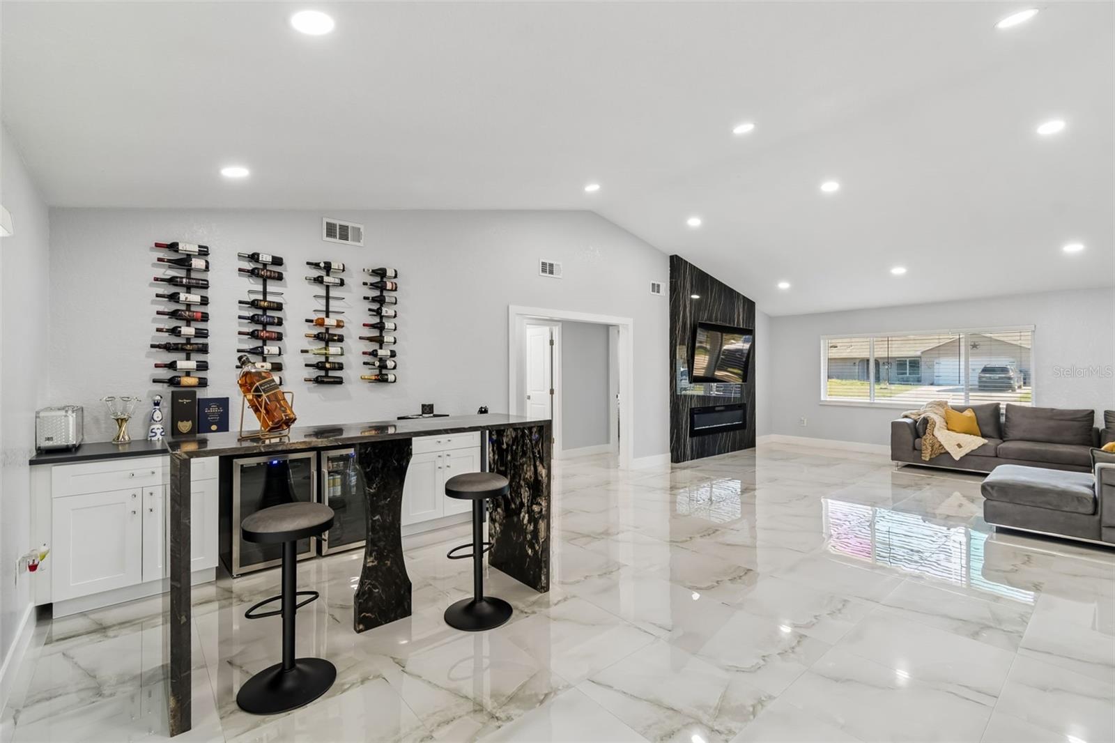 Image 13 of 51 For 9203 Lavina Lane