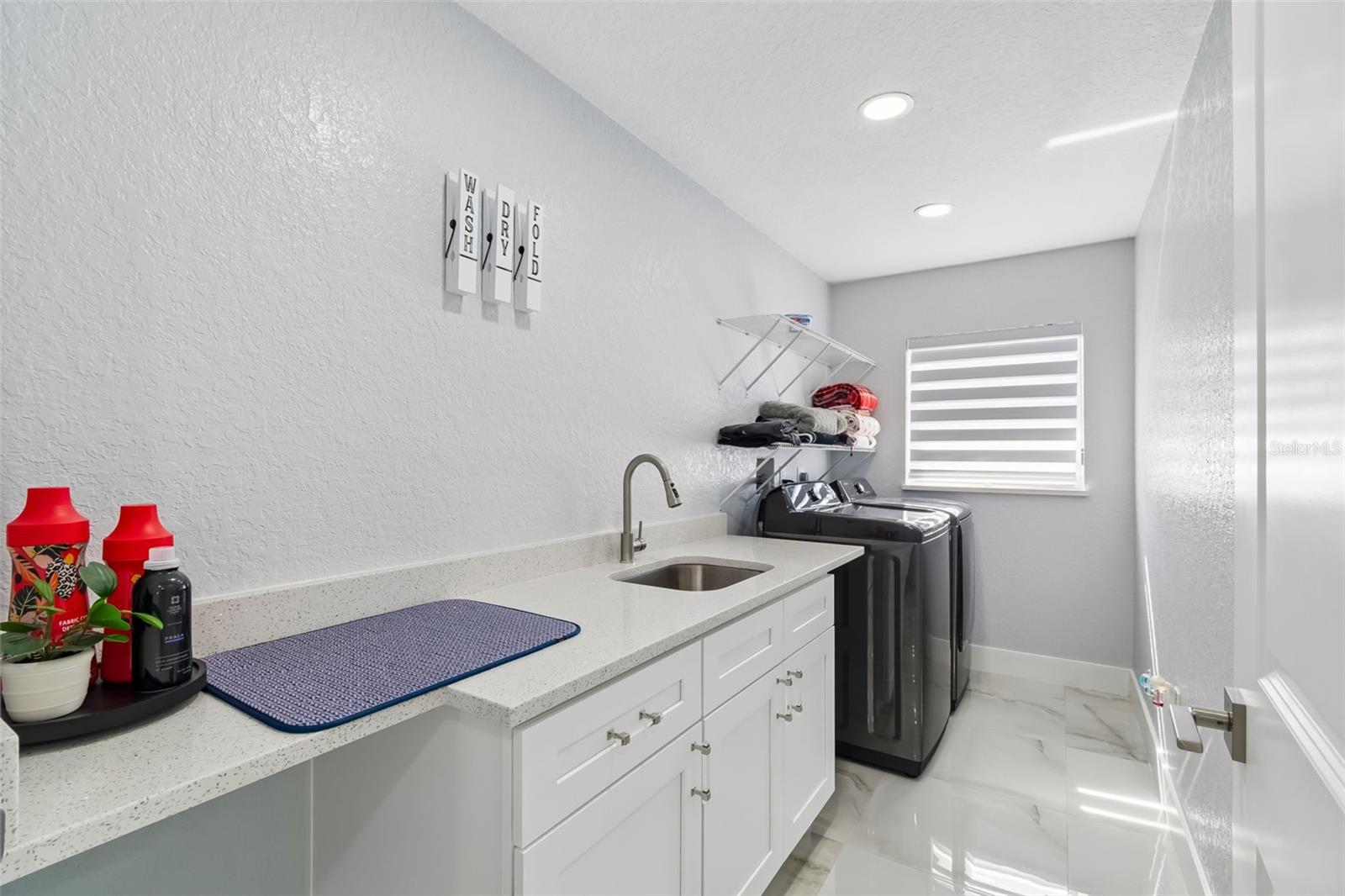 Image 20 of 51 For 9203 Lavina Lane