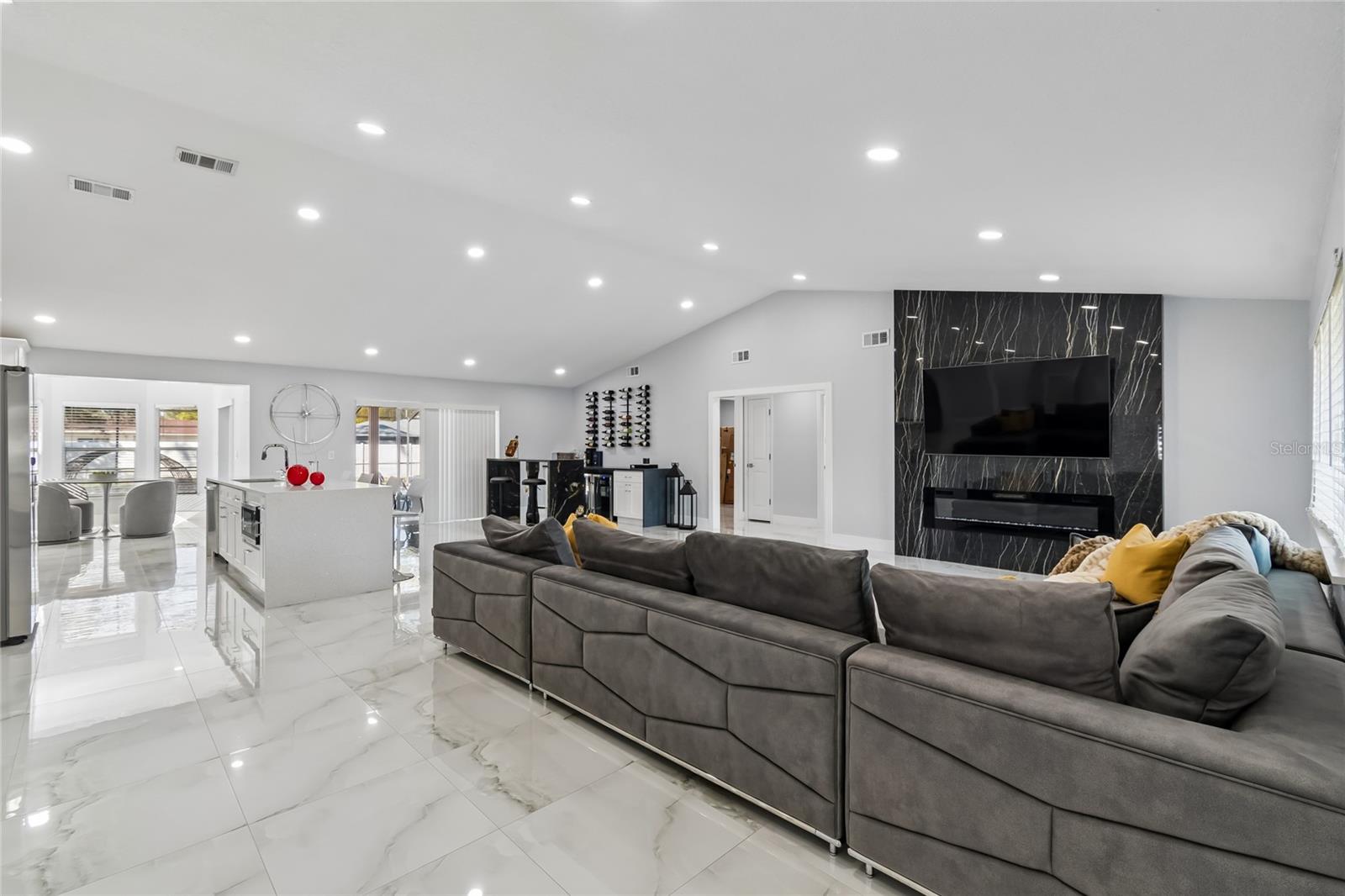 Image 7 of 51 For 9203 Lavina Lane