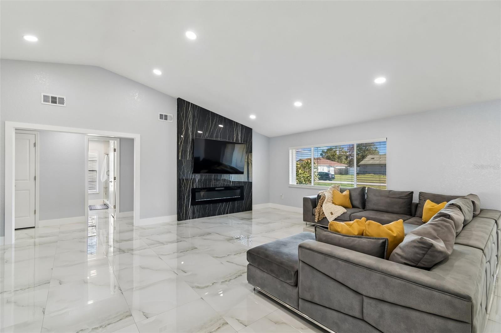 Image 9 of 51 For 9203 Lavina Lane