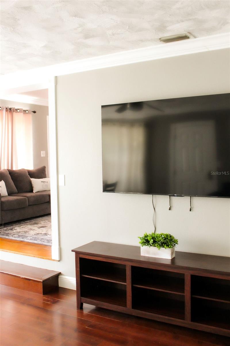 Image 17 of 39 For 4115 San Pedro Street