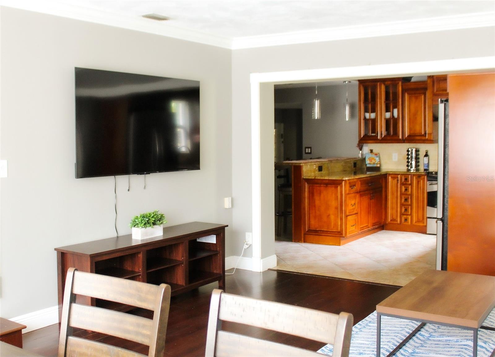 Image 18 of 39 For 4115 San Pedro Street