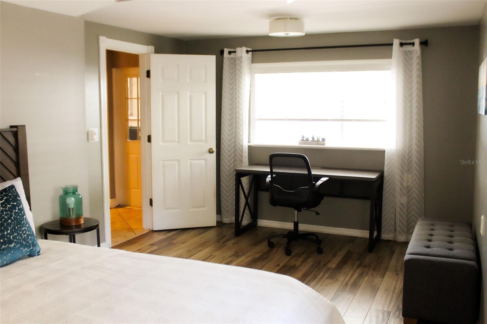 Image 25 of 39 For 4115 San Pedro Street