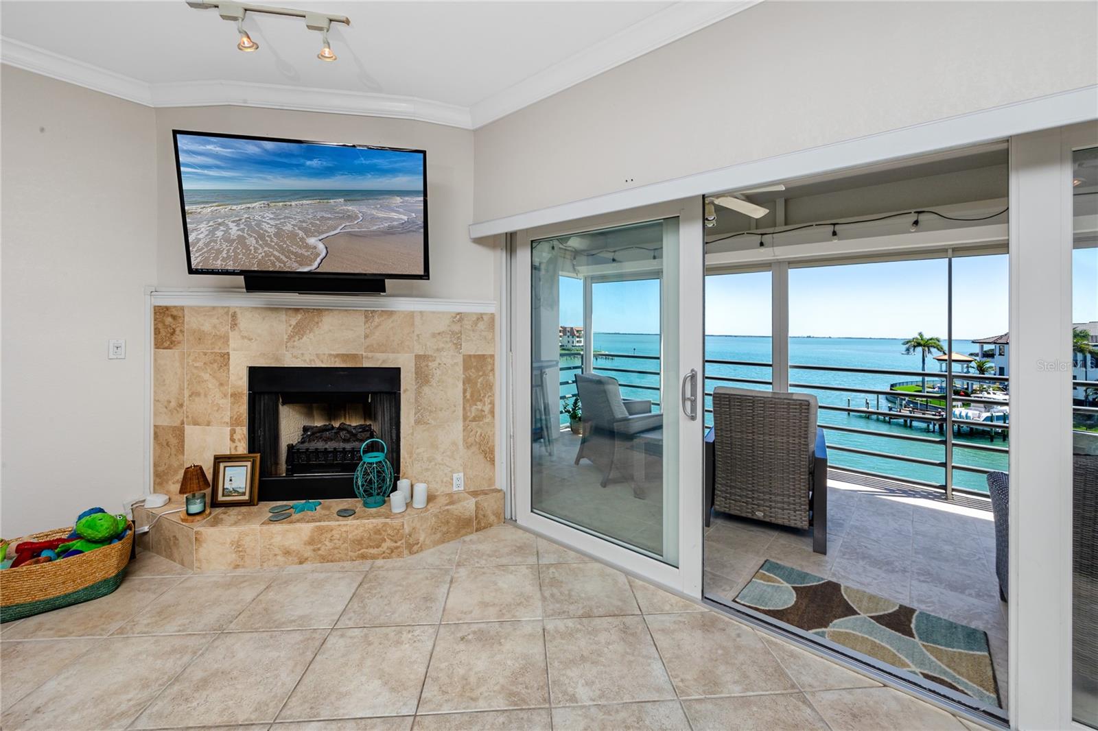 Image 9 of 44 For 363 Pinellas Bayway S 48