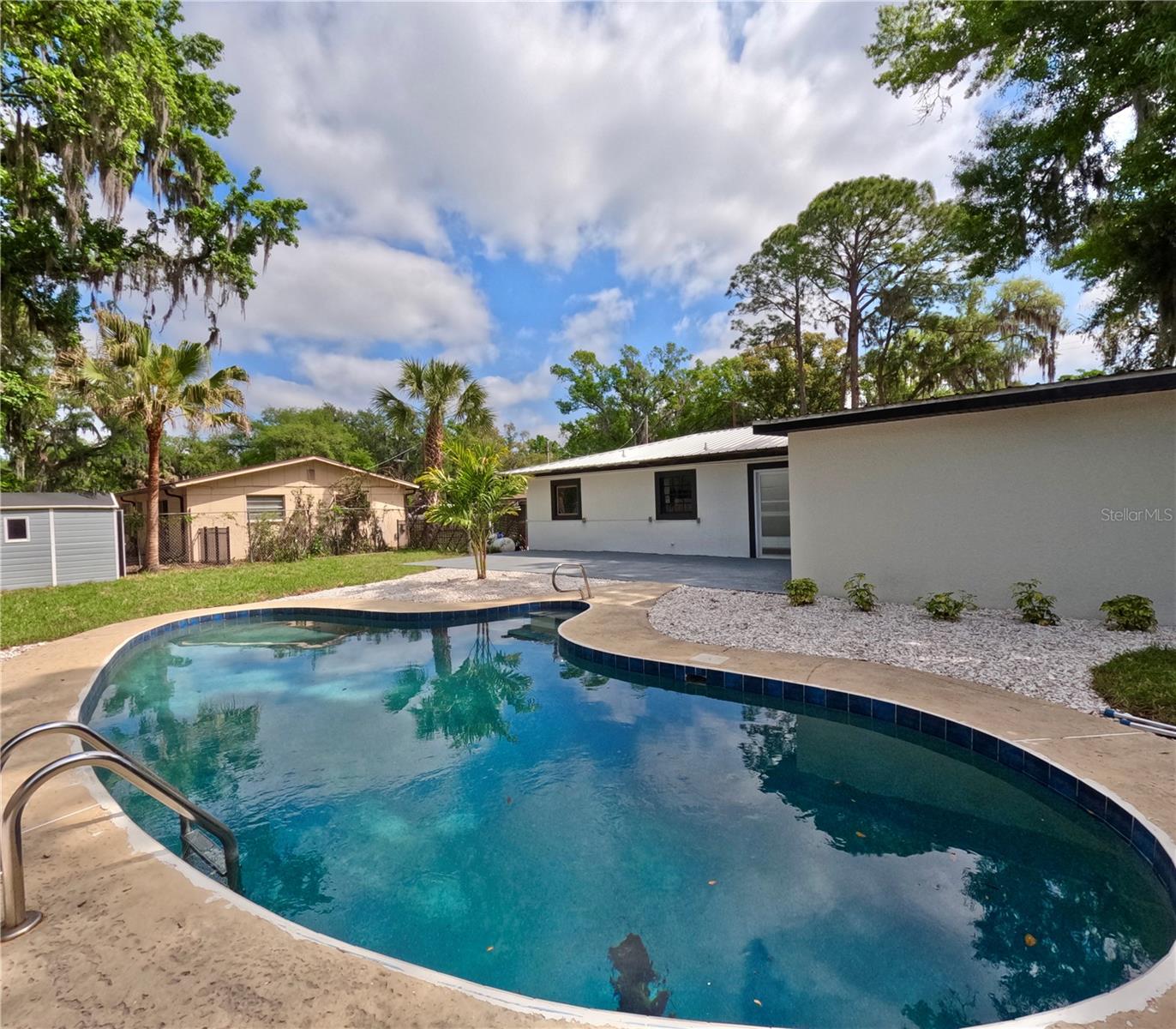 Image 12 of 41 For 1103 Pennsylvania Avenue