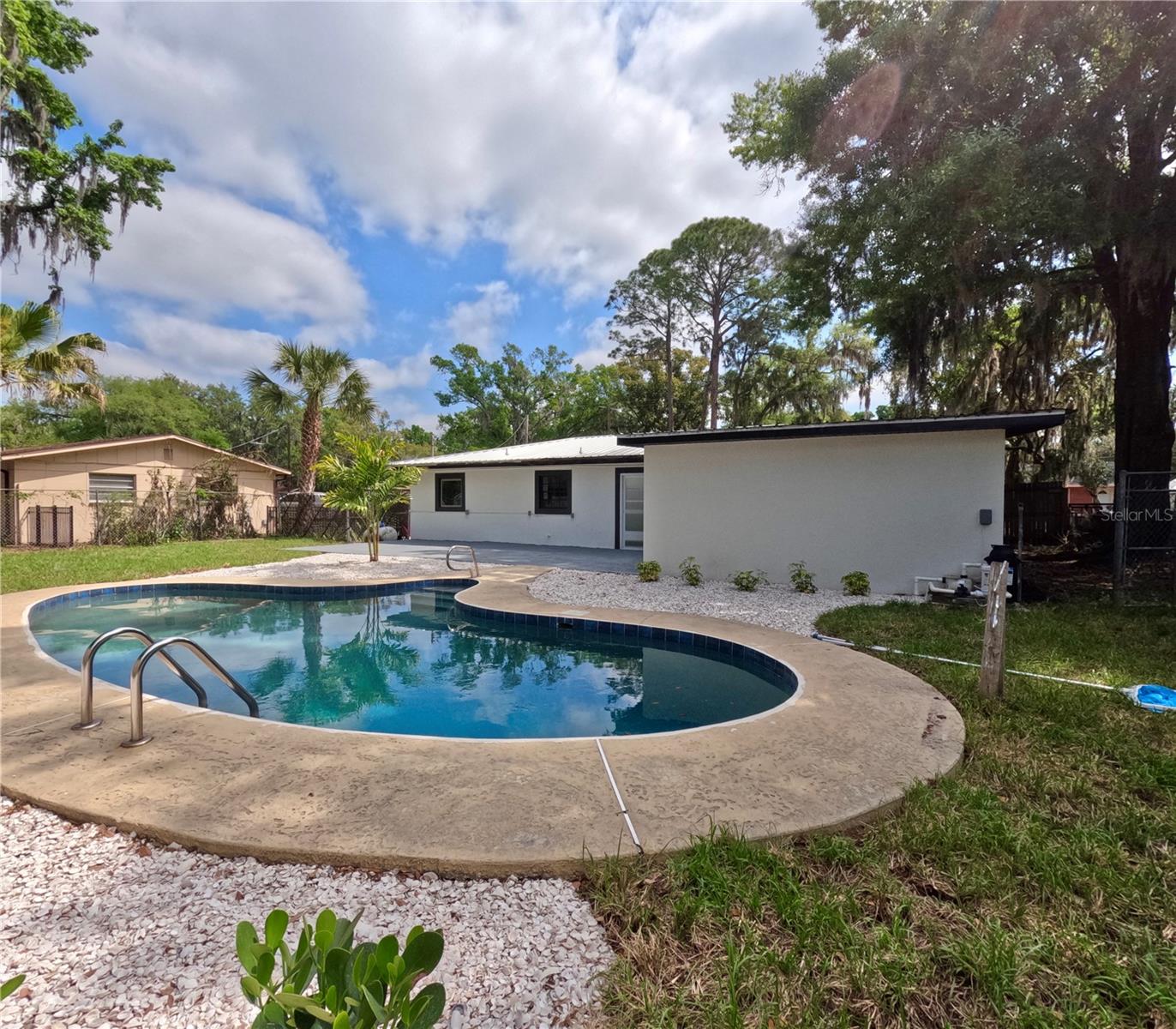 Image 15 of 41 For 1103 Pennsylvania Avenue