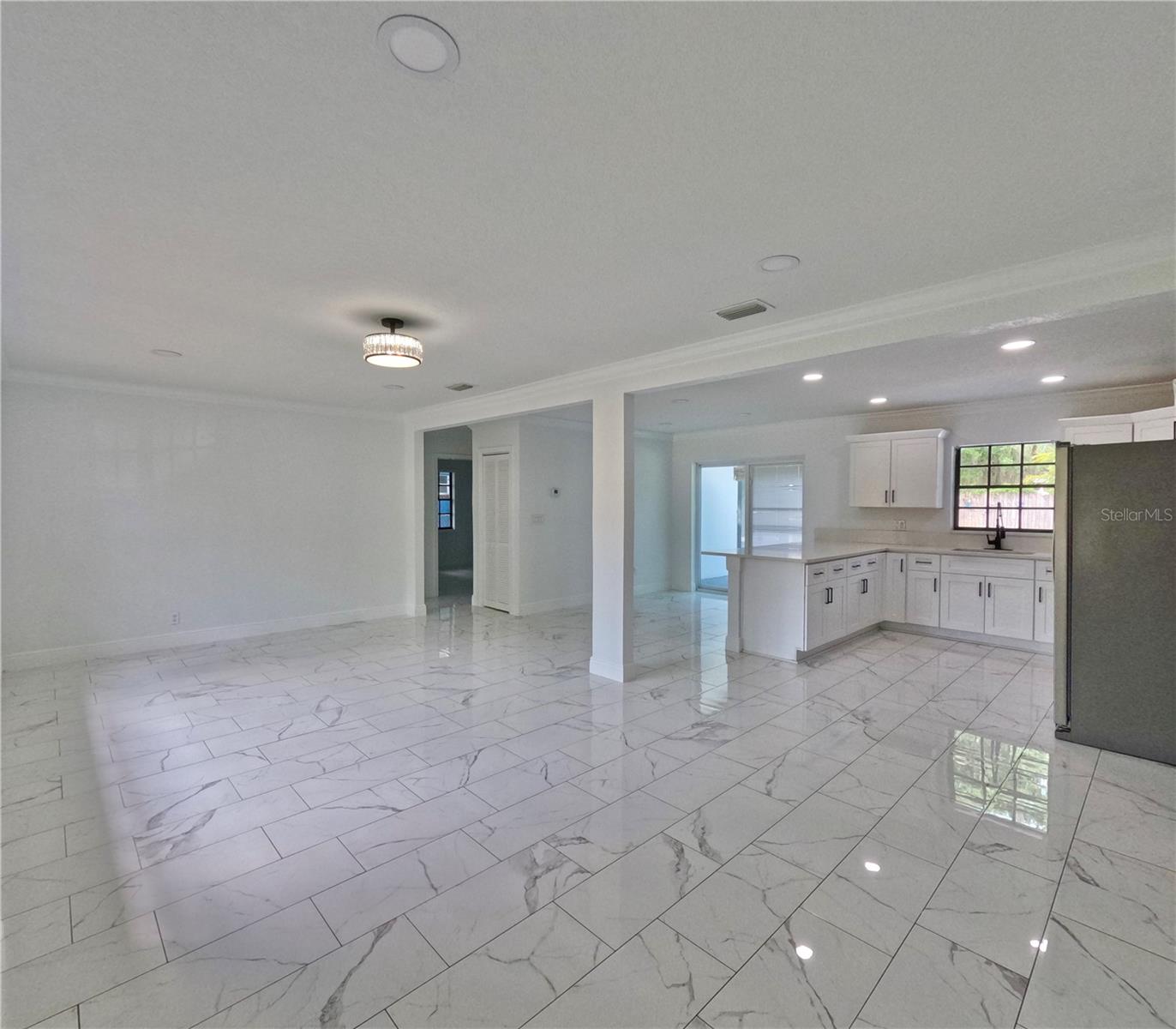 Image 21 of 41 For 1103 Pennsylvania Avenue