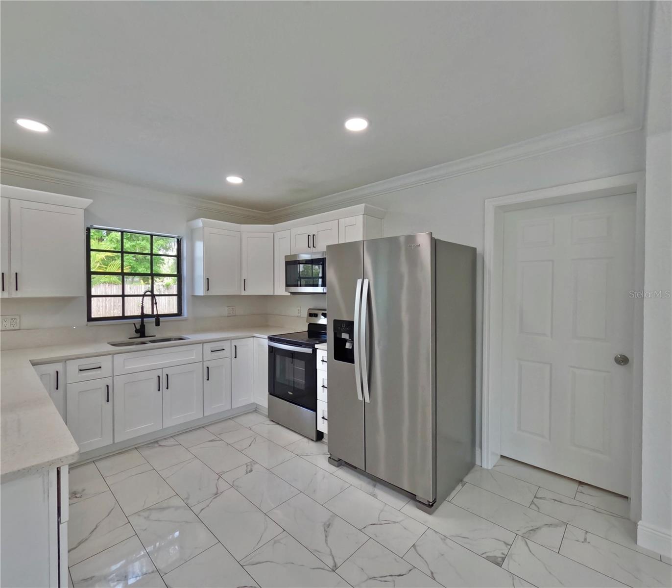 Image 27 of 41 For 1103 Pennsylvania Avenue