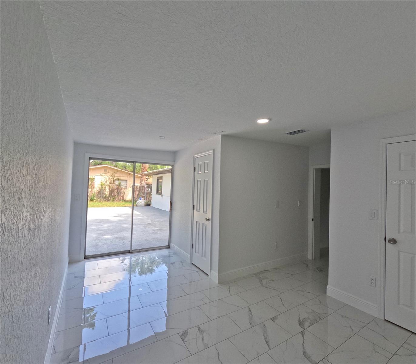 Image 35 of 41 For 1103 Pennsylvania Avenue