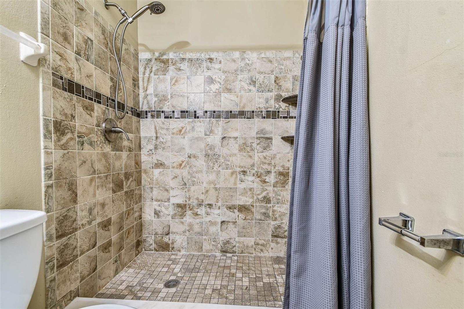 Image 17 of 25 For 103 Brigadoon Drive