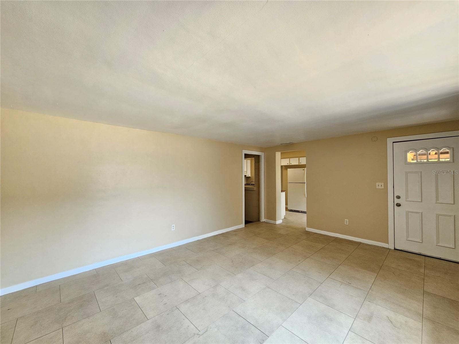 Image 5 of 20 For 2412 Kiwanis Avenue