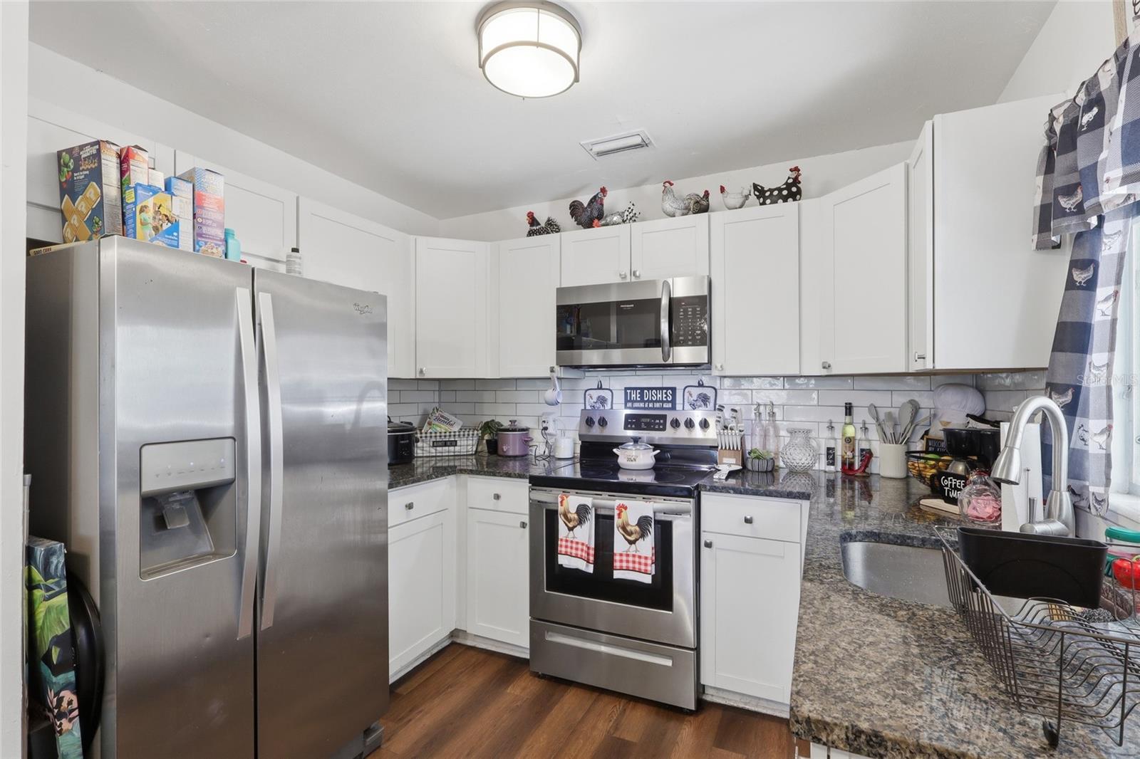 Image 12 of 19 For 3802 Lakeshore Drive