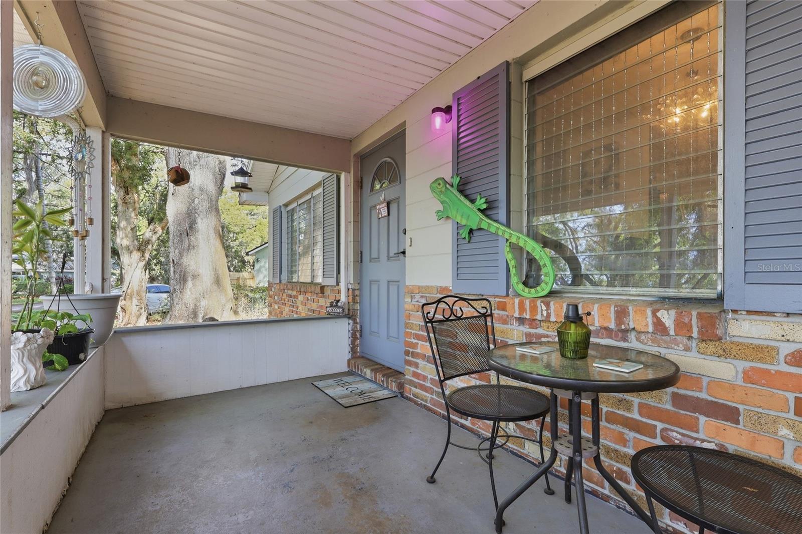 Image 4 of 19 For 3802 Lakeshore Drive