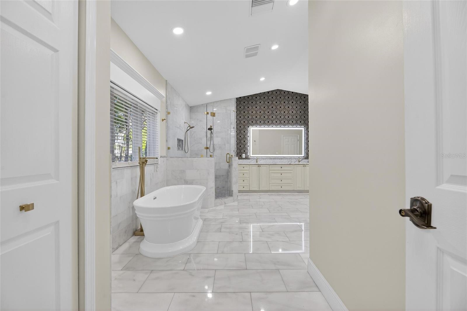 Image 33 of 93 For 3201 Polo Place