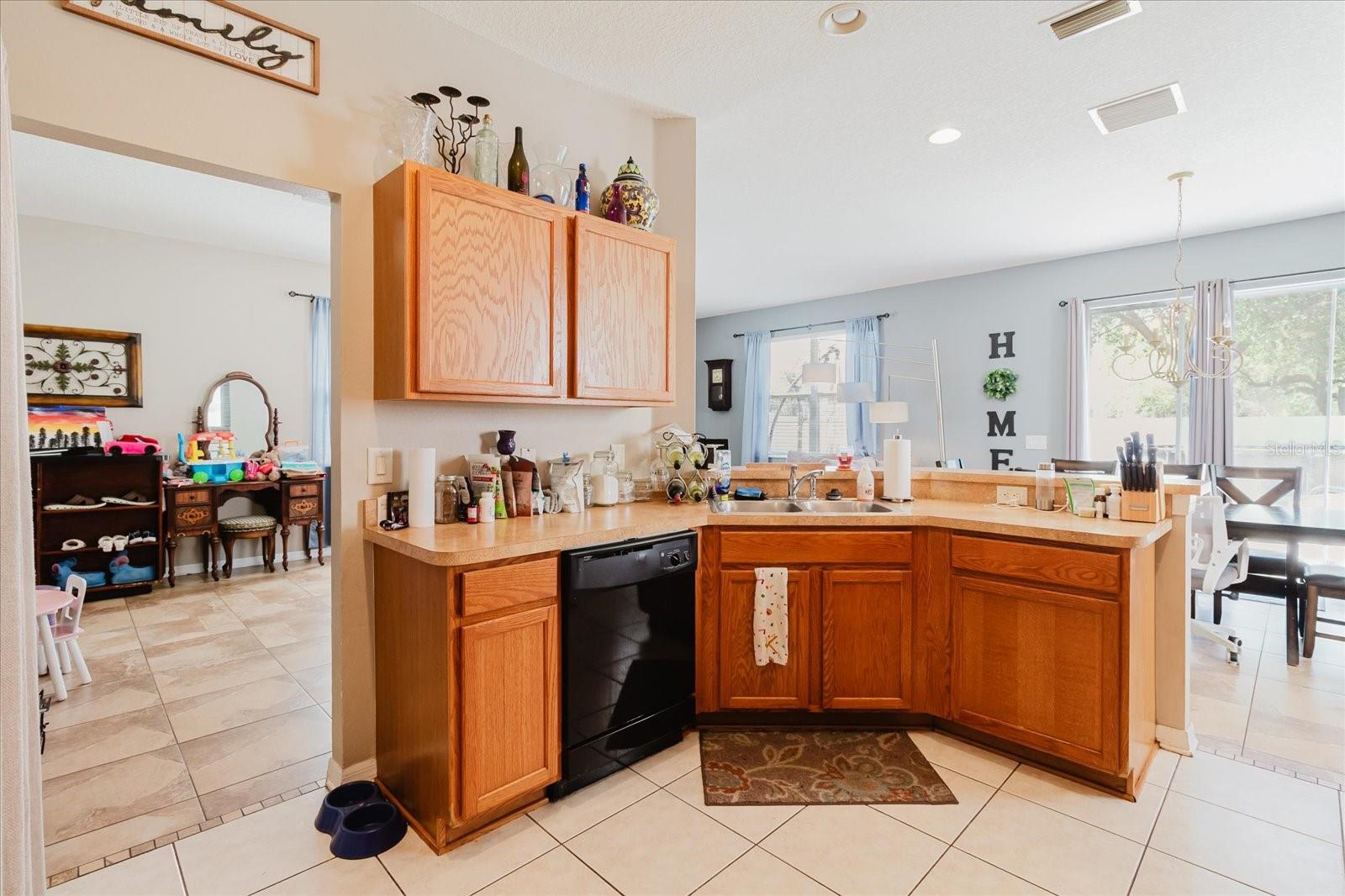 Image 32 of 58 For 15521 Long Cypress Drive