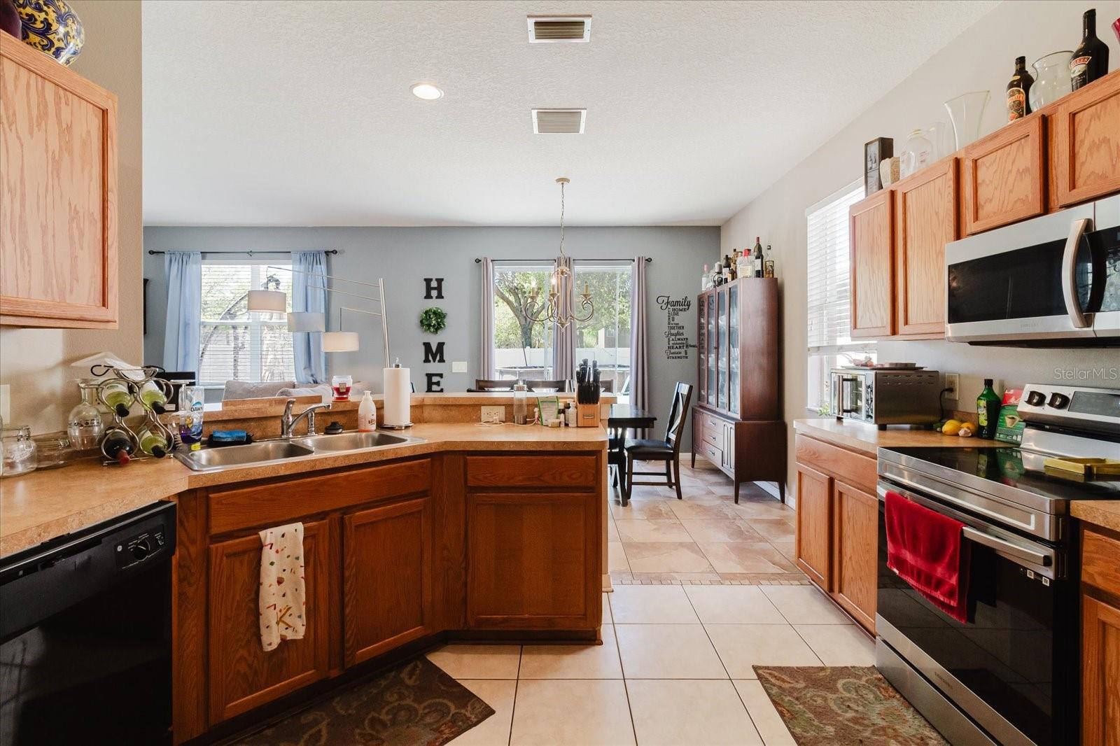 Image 8 of 58 For 15521 Long Cypress Drive