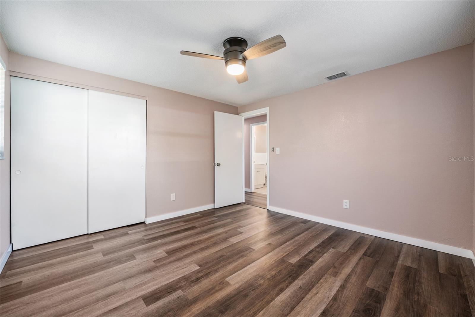 Image 11 of 18 For 6421 81st Avenue N