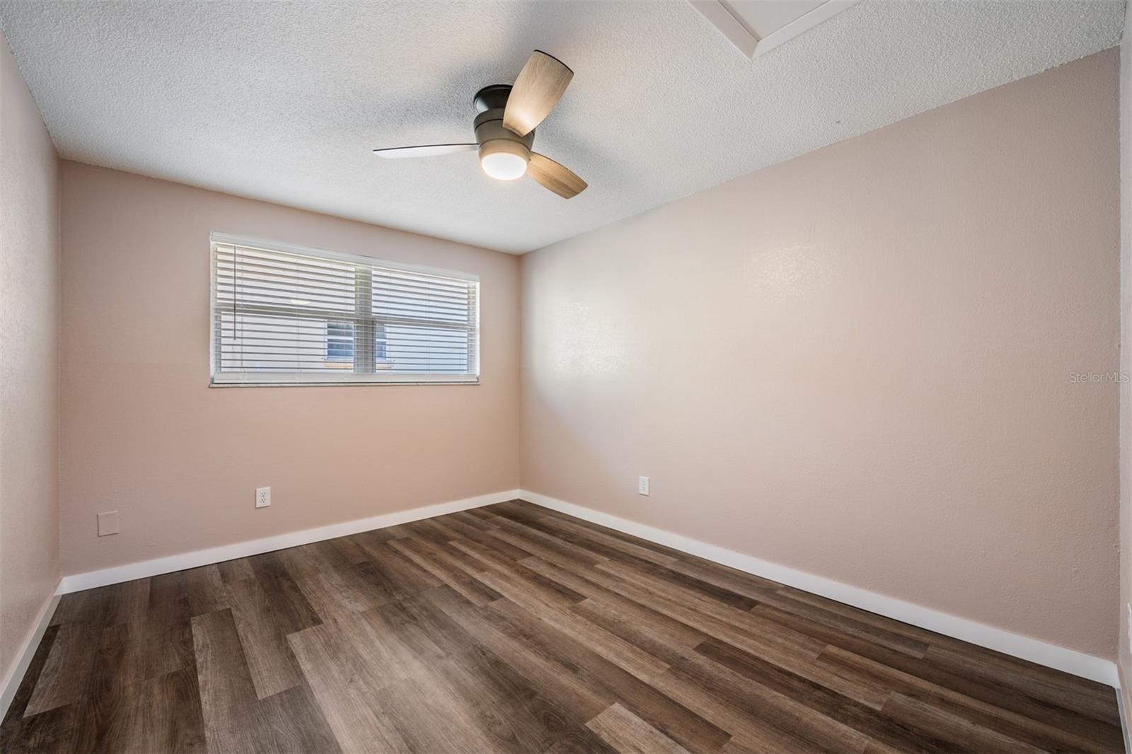 Image 8 of 18 For 6421 81st Avenue N