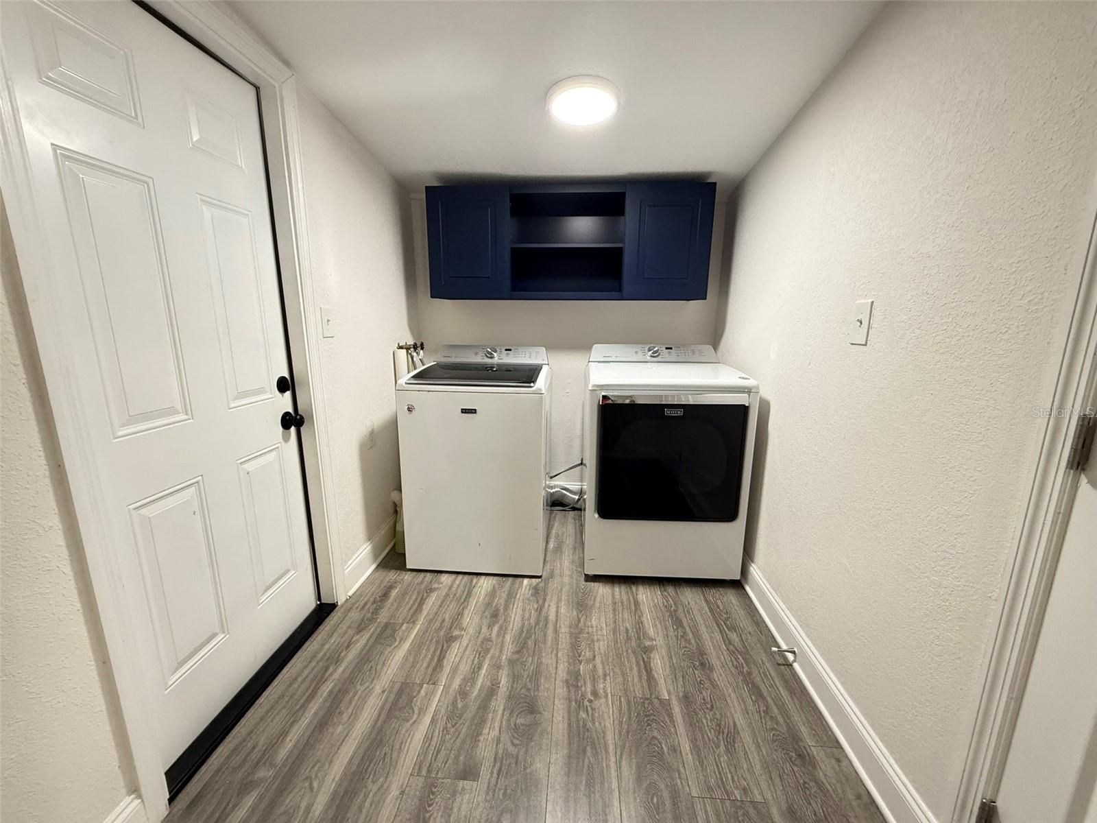 Image 10 of 19 For 8027 Newport Avenue