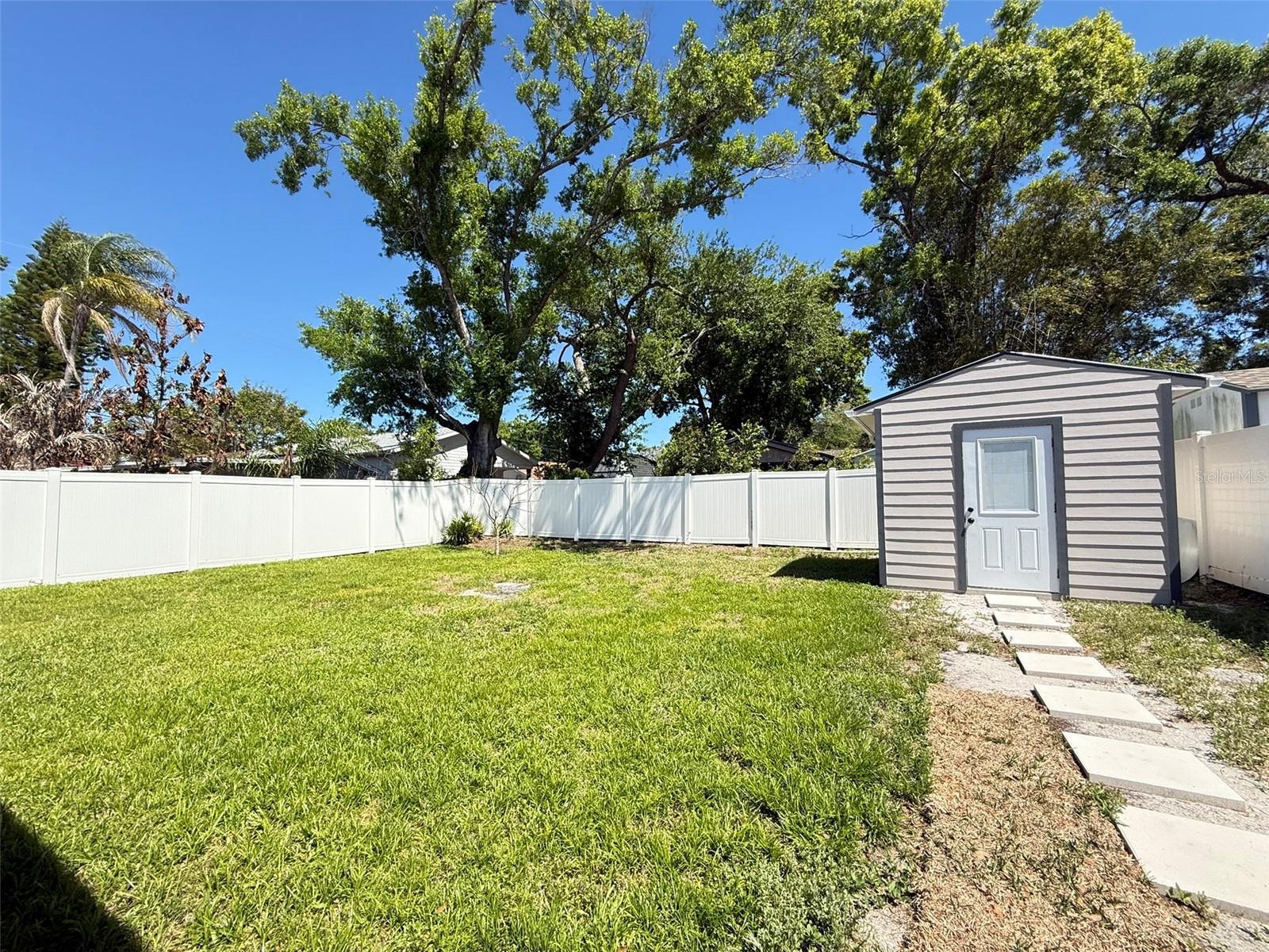 Image 17 of 19 For 8027 Newport Avenue