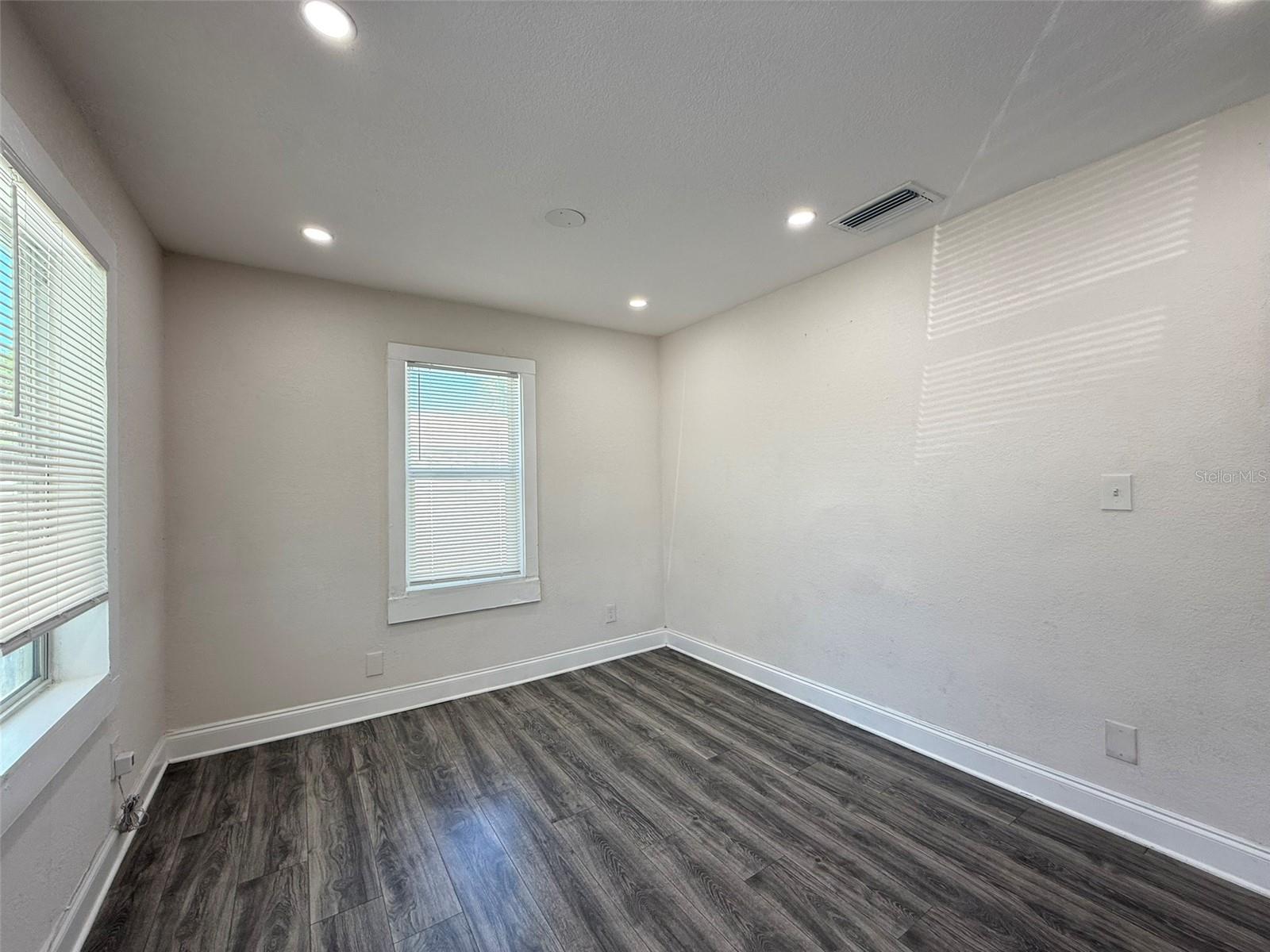 Image 3 of 19 For 8027 Newport Avenue