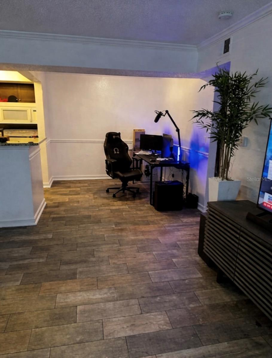 Image 4 of 11 For 10200 Gandy Boulevard N 816