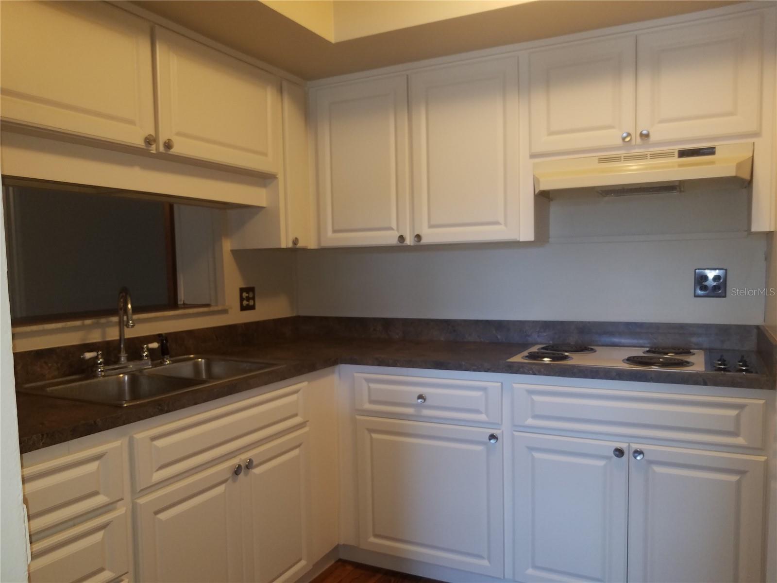 Image 11 of 18 For 5853 Pine Street