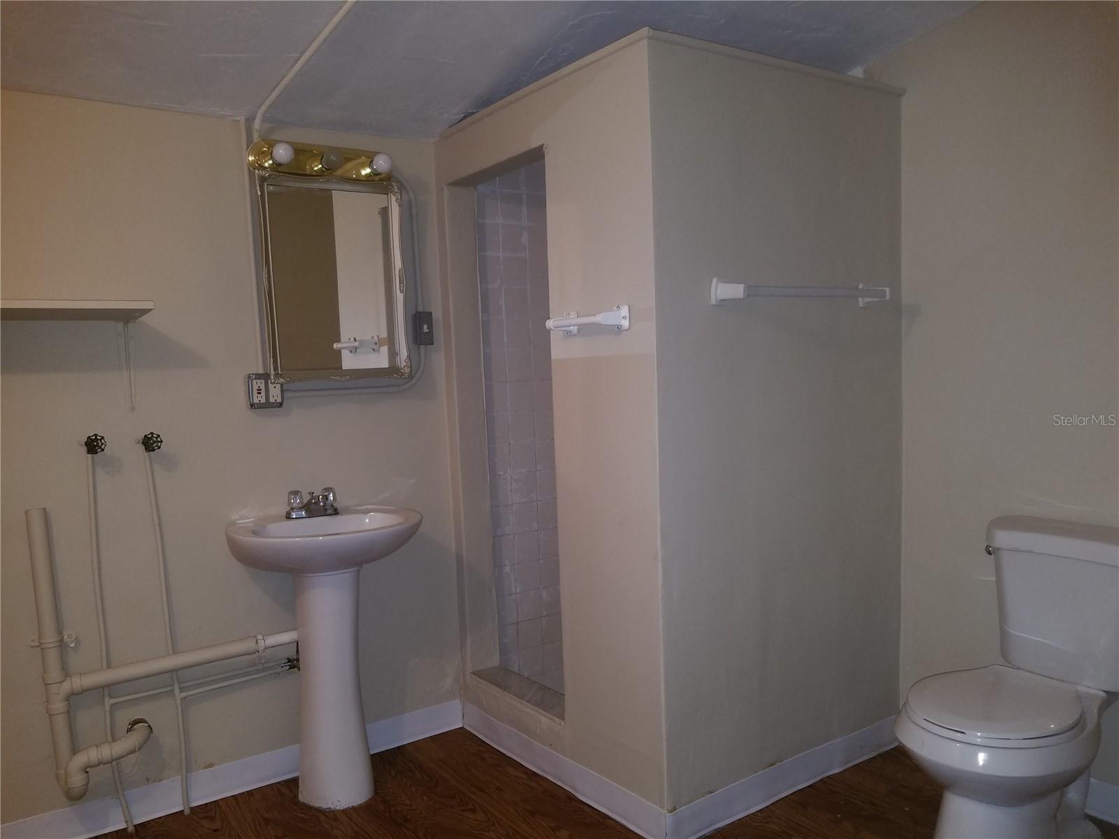 Image 14 of 18 For 5853 Pine Street