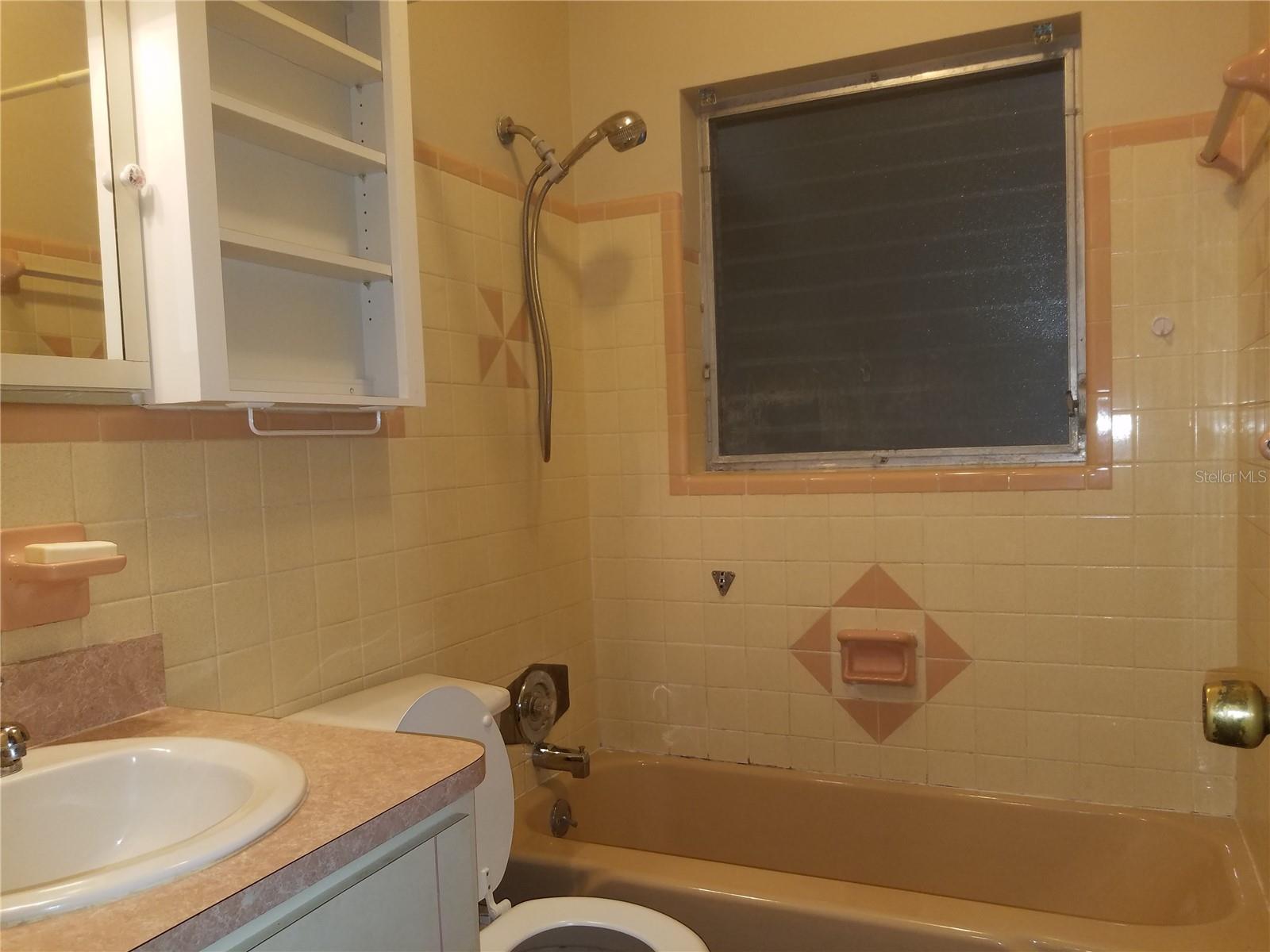 Image 8 of 18 For 5853 Pine Street