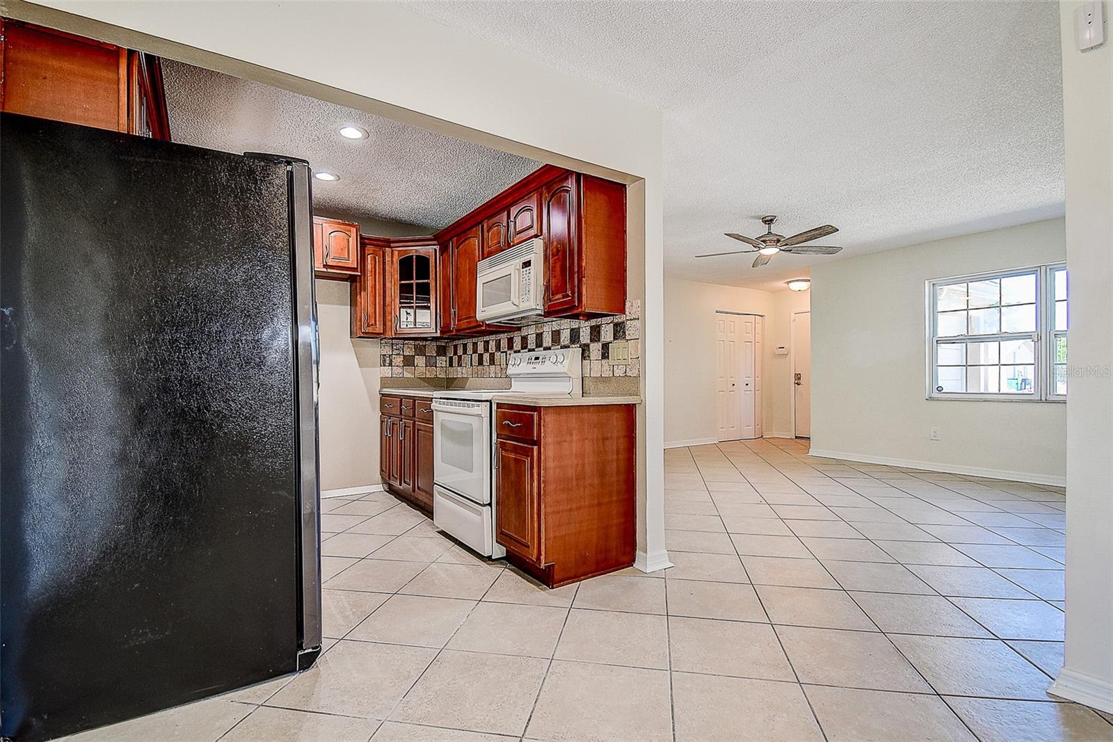 Image 10 of 38 For 10849 92nd Street