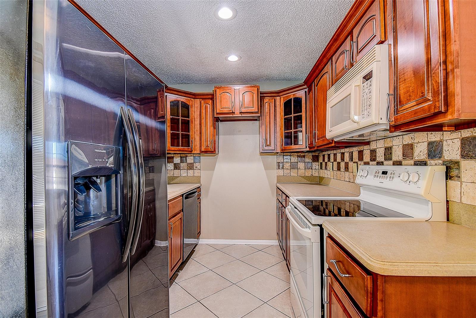 Image 11 of 38 For 10849 92nd Street