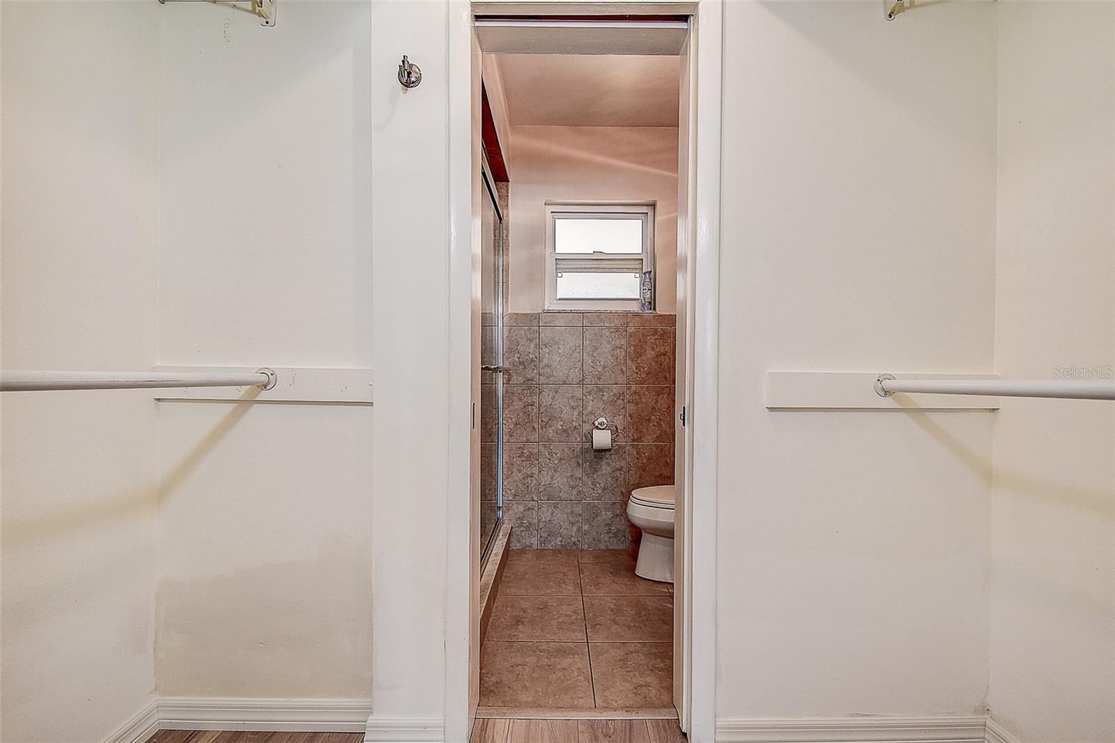 Image 17 of 38 For 10849 92nd Street