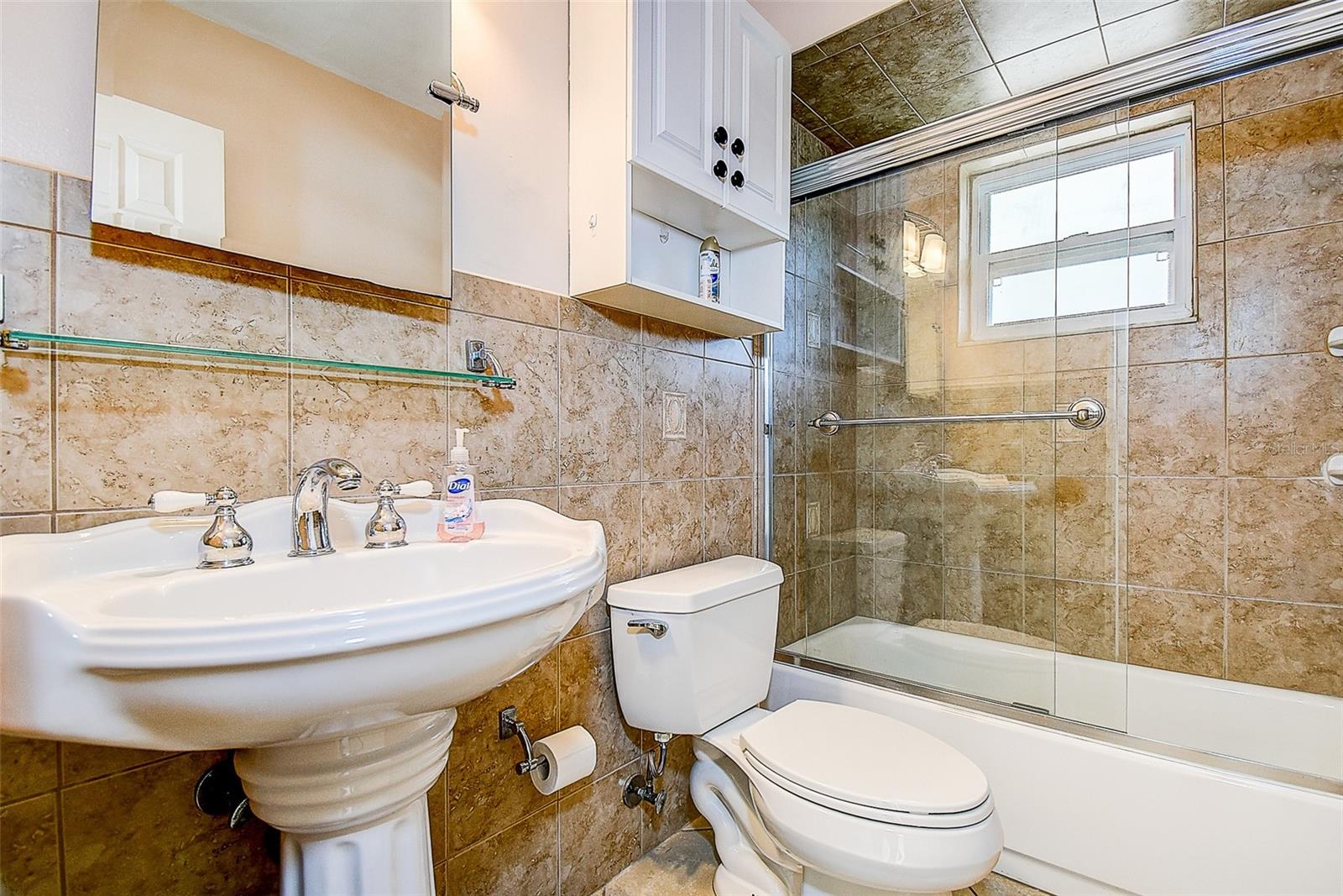 Image 21 of 38 For 10849 92nd Street