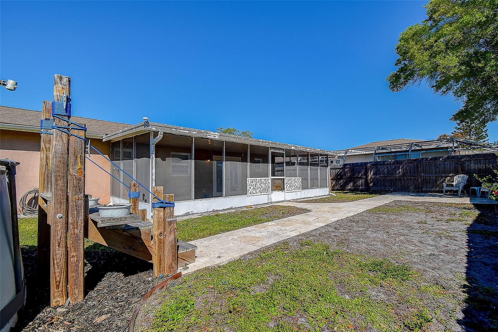 Image 28 of 38 For 10849 92nd Street