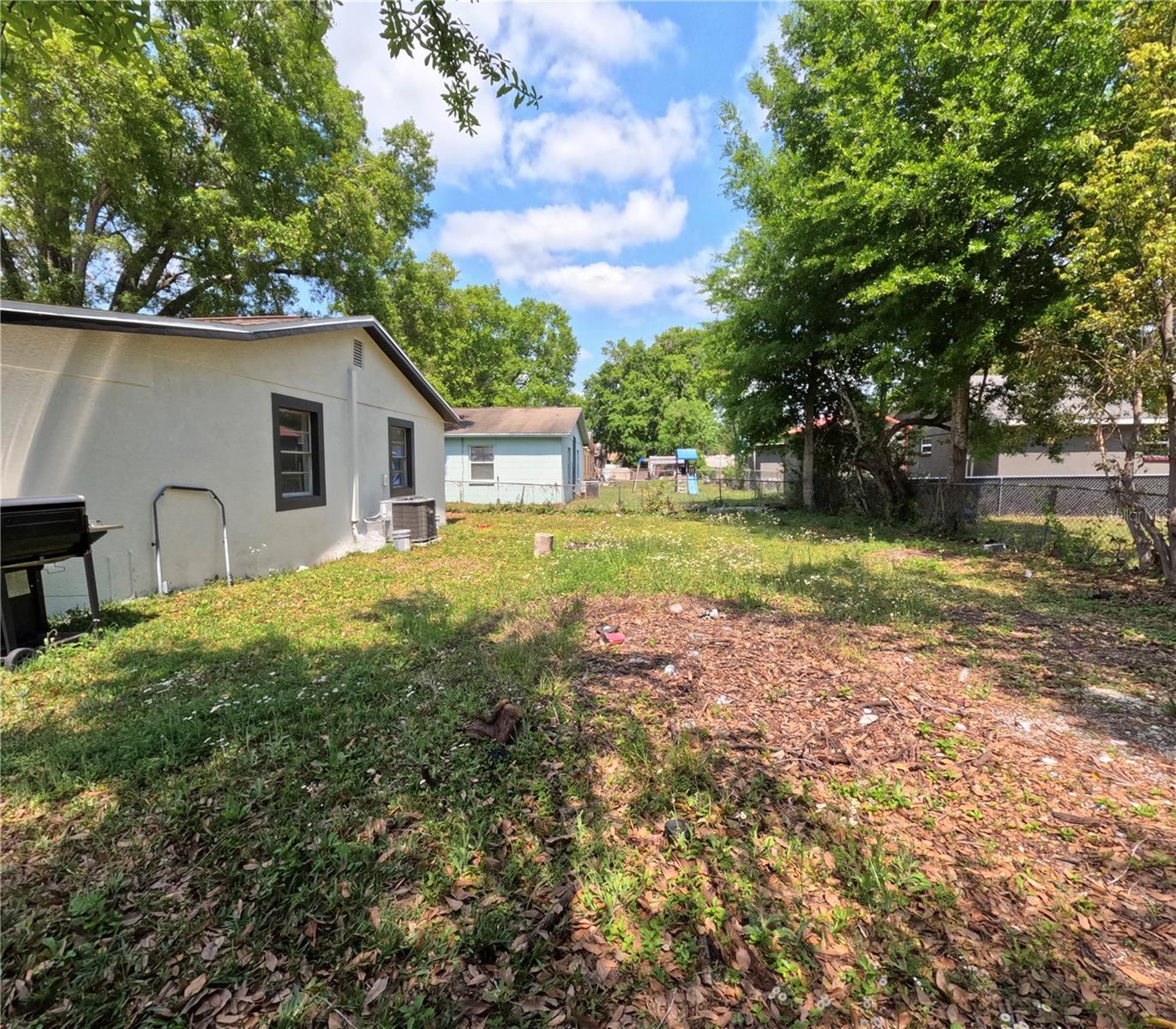 Image 3 of 16 For 1004 Empire Street