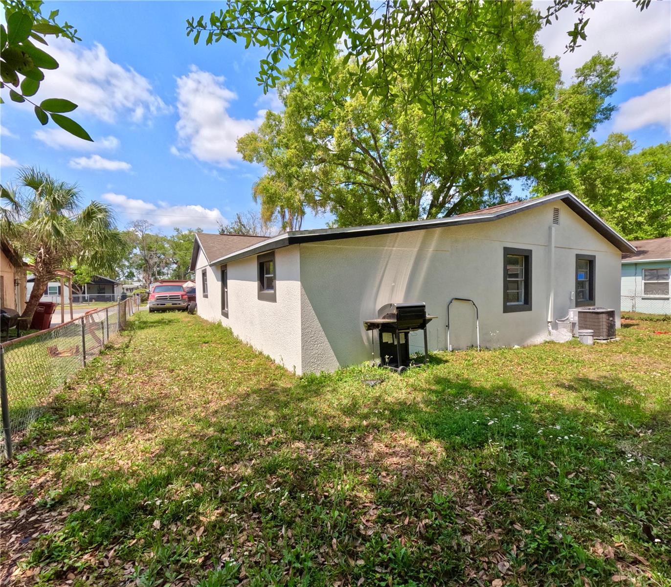 Image 4 of 16 For 1004 Empire Street