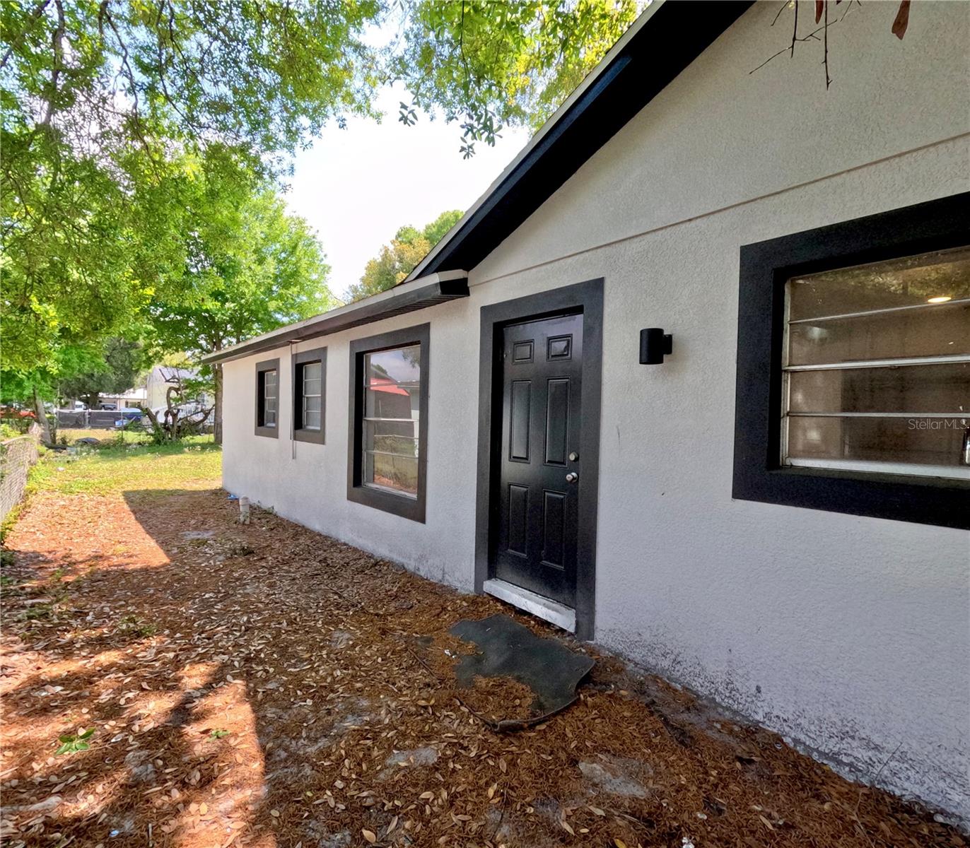 Image 6 of 16 For 1004 Empire Street