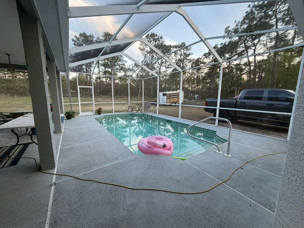 Listing photo id 13 for 13390 Highgrove Road