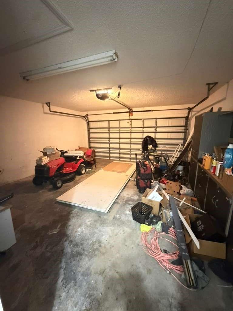 Listing photo id 4 for 13390 Highgrove Road