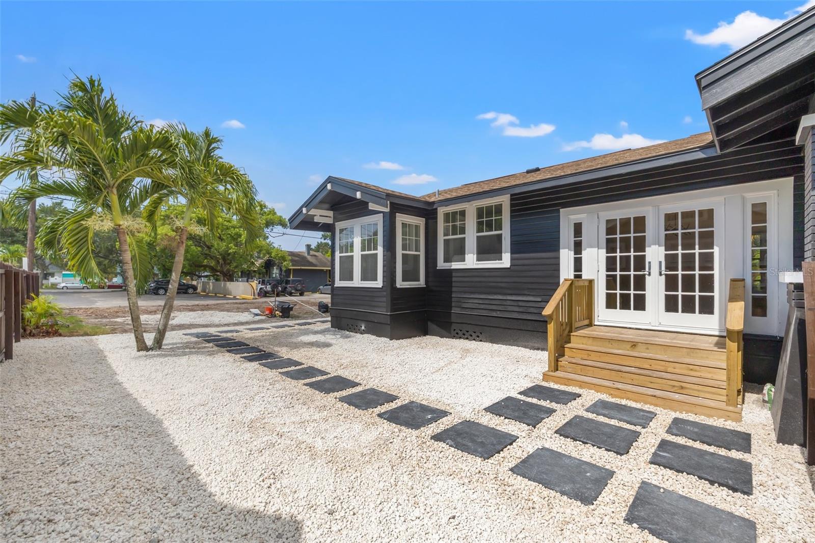 Image 26 of 37 For 2830 2nd Avenue N