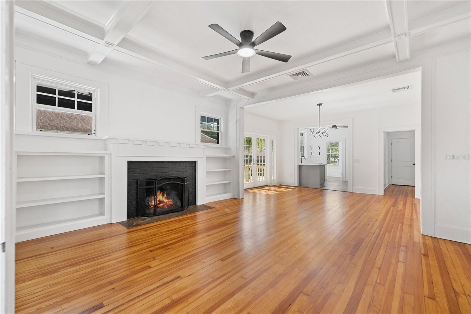 Image 7 of 37 For 2830 2nd Avenue N