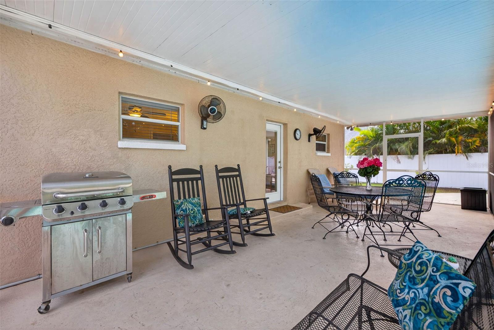 Image 23 of 36 For 1334 59th Street N